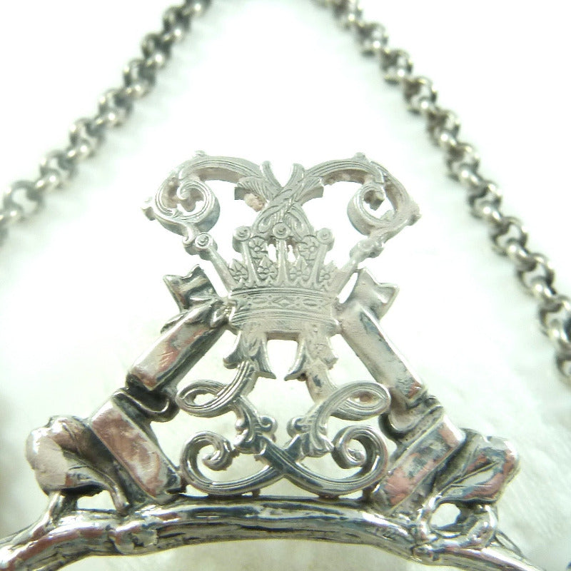 Close view of Duke's Coronet Decoration on Decanter Label