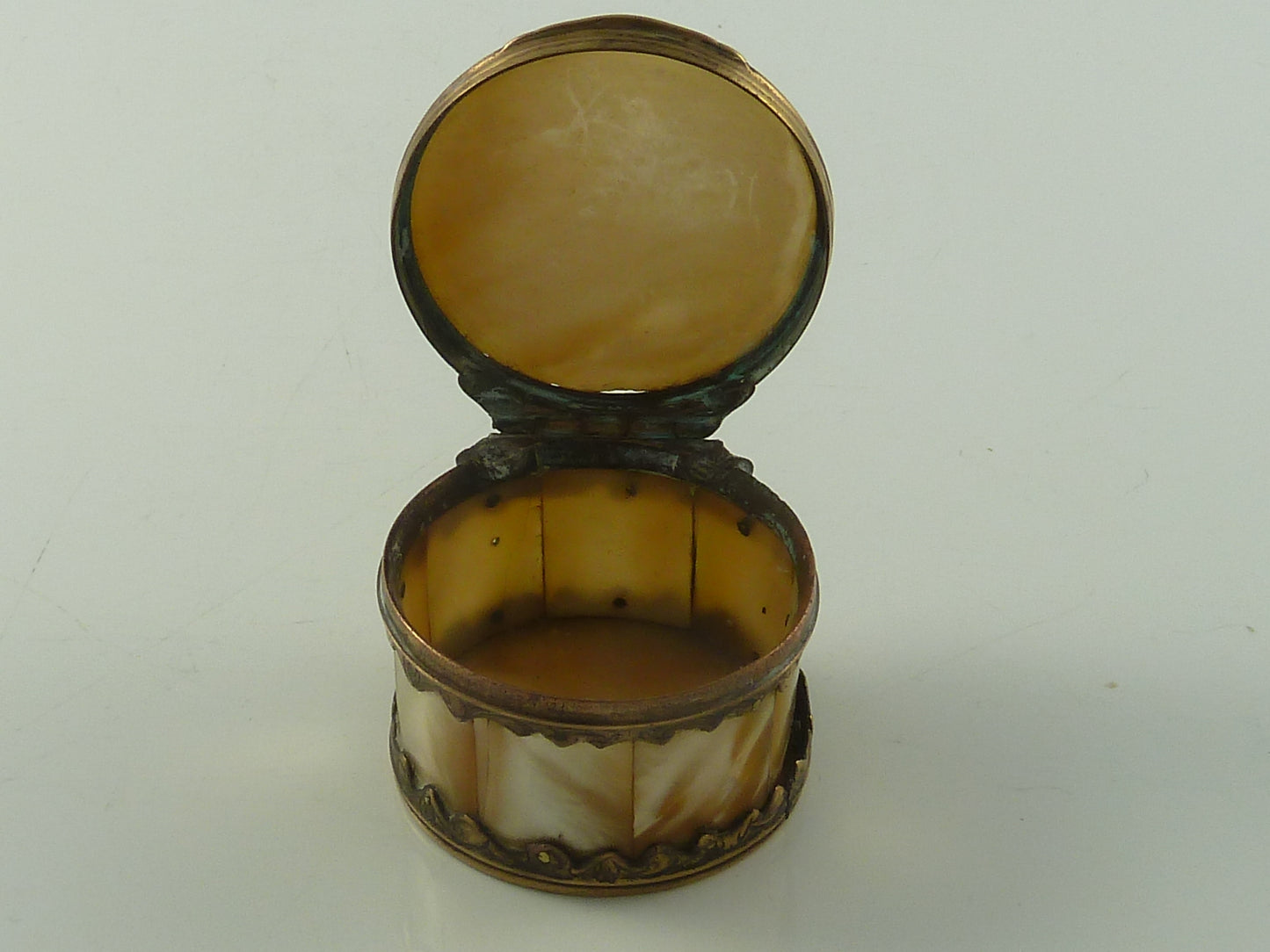 AntiqueSnuff Box with Gilt Metal,  C 1800 - 43 Chesapeake Court Antiques